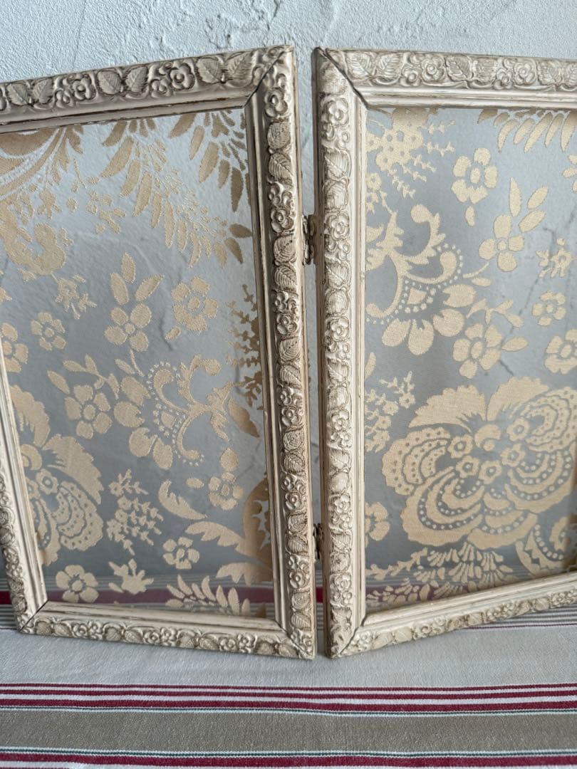 フランスアンティーク二つ折りフレーム レース花柄