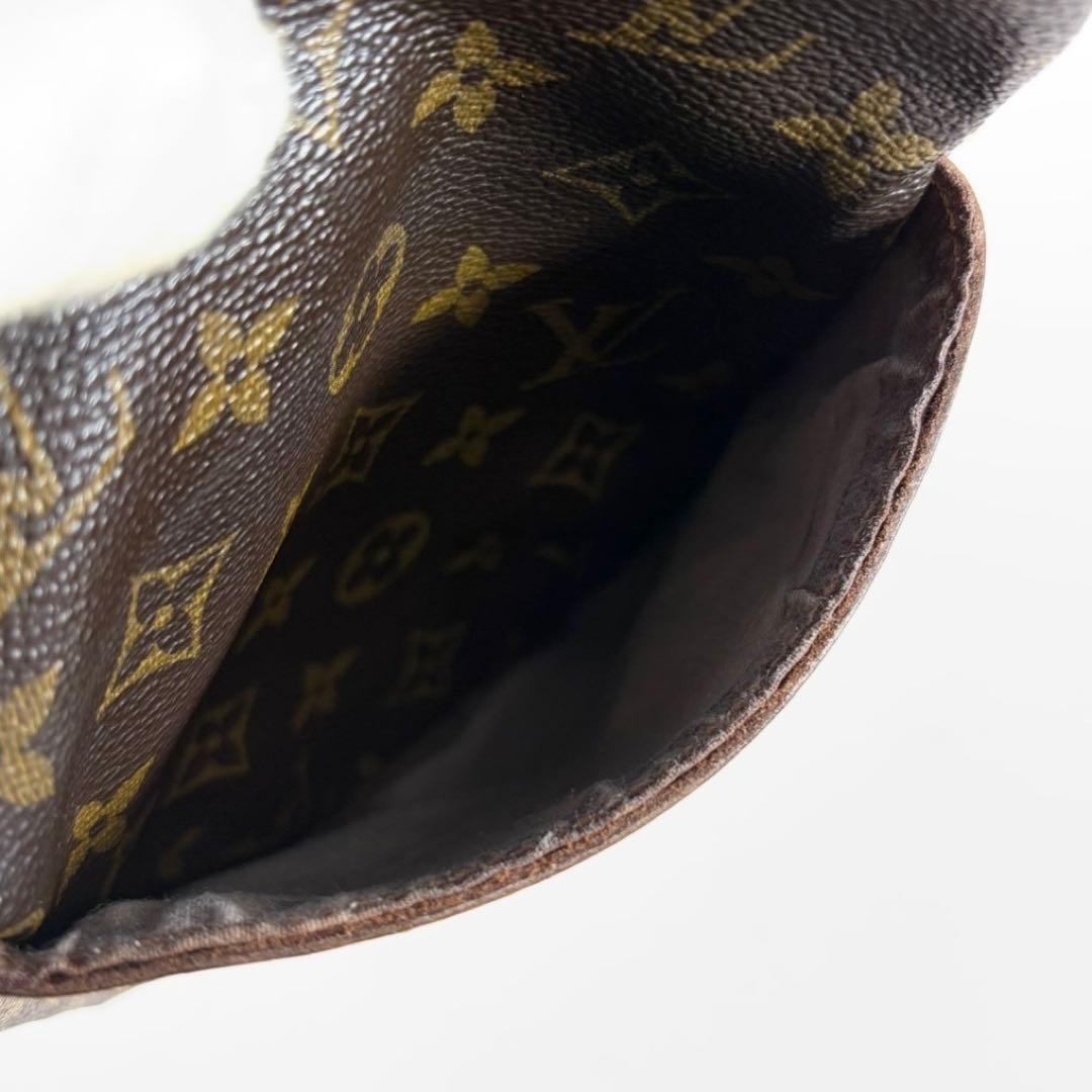 ヌメ革の色が明るい！ LOUIS VUITTON モノグラム ダヌーブ a987