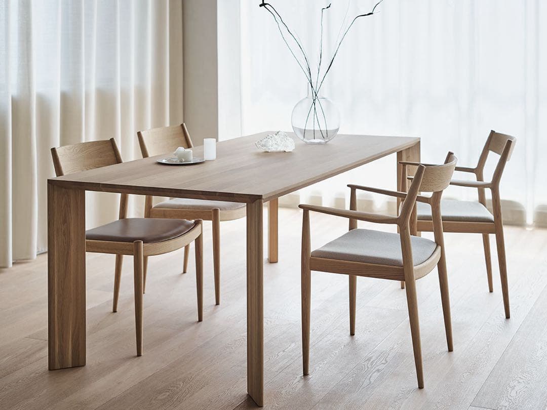 【2024年購入】カリモクケース　ダイニングテーブル　ピュアオーク　カリモク