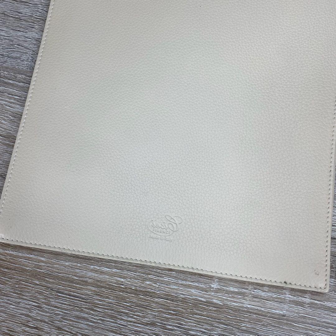 シセイ　ドキュメントケース　レザー　ベージュ