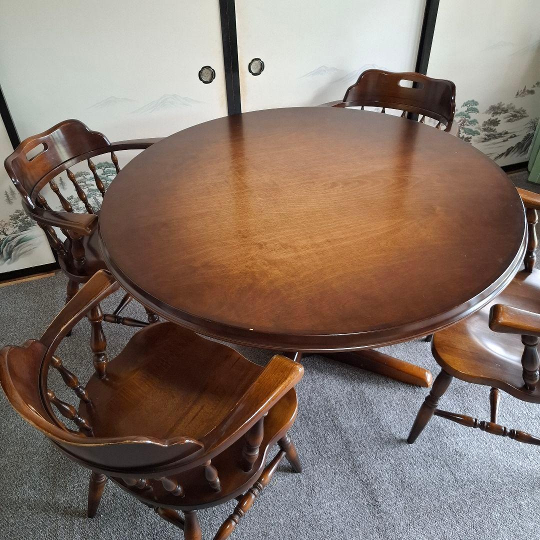 飛騨産業　キツツキ　ラウンドテーブル　ダイニングテーブル