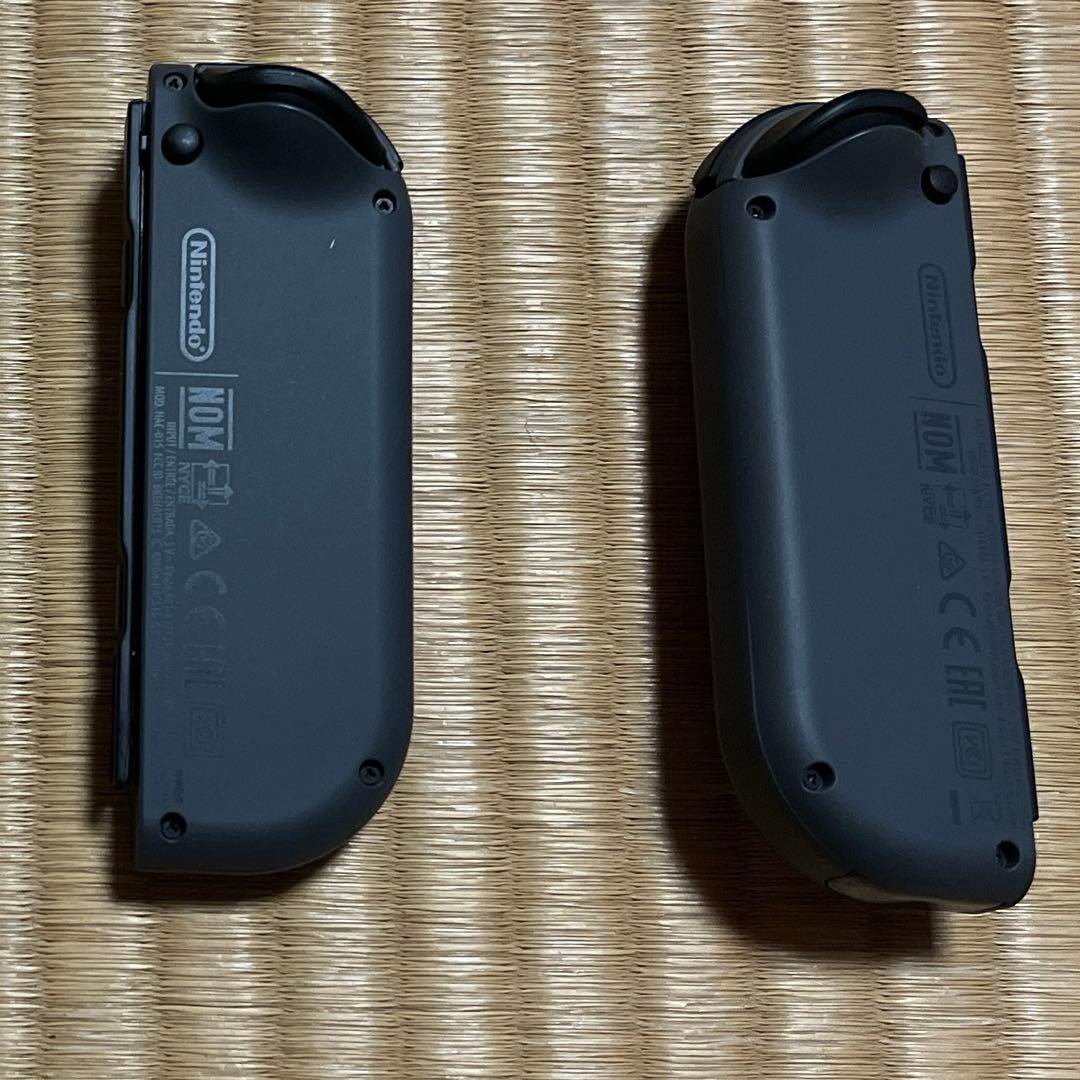 ニンテンドースイッチ(旧型)、ゲームソフト４種、コントローラー、ケースまとめ売り