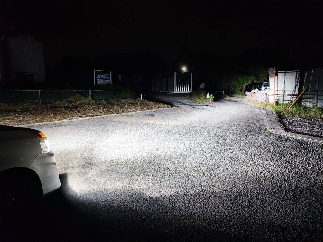 18LED 宇宙一明るいLEDバルブ 他に比べて暗ければ返金 H4H1H7H3 18LED