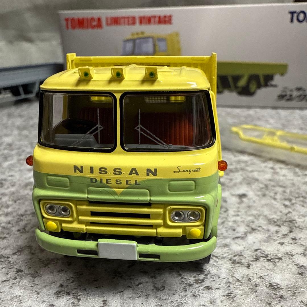 トミカリミテッドビンテージ日野アトラス＆ニッサンディーゼルサングレット