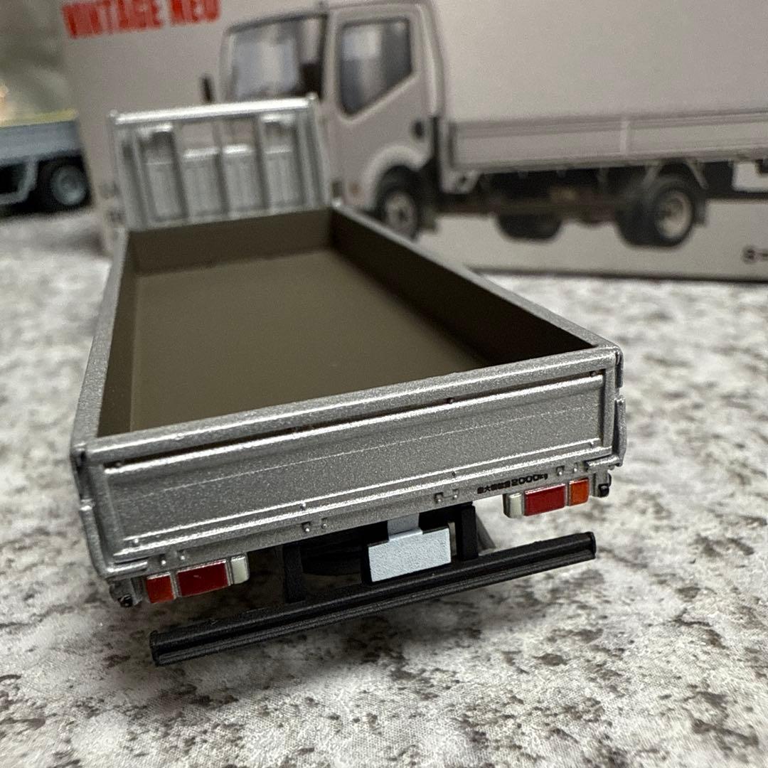 トミカリミテッドビンテージ日野アトラス＆ニッサンディーゼルサングレット