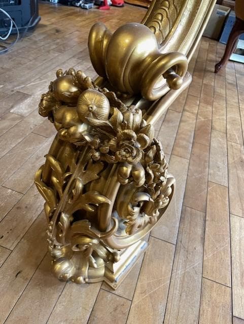 バロックスタイル ゴールド装飾柱