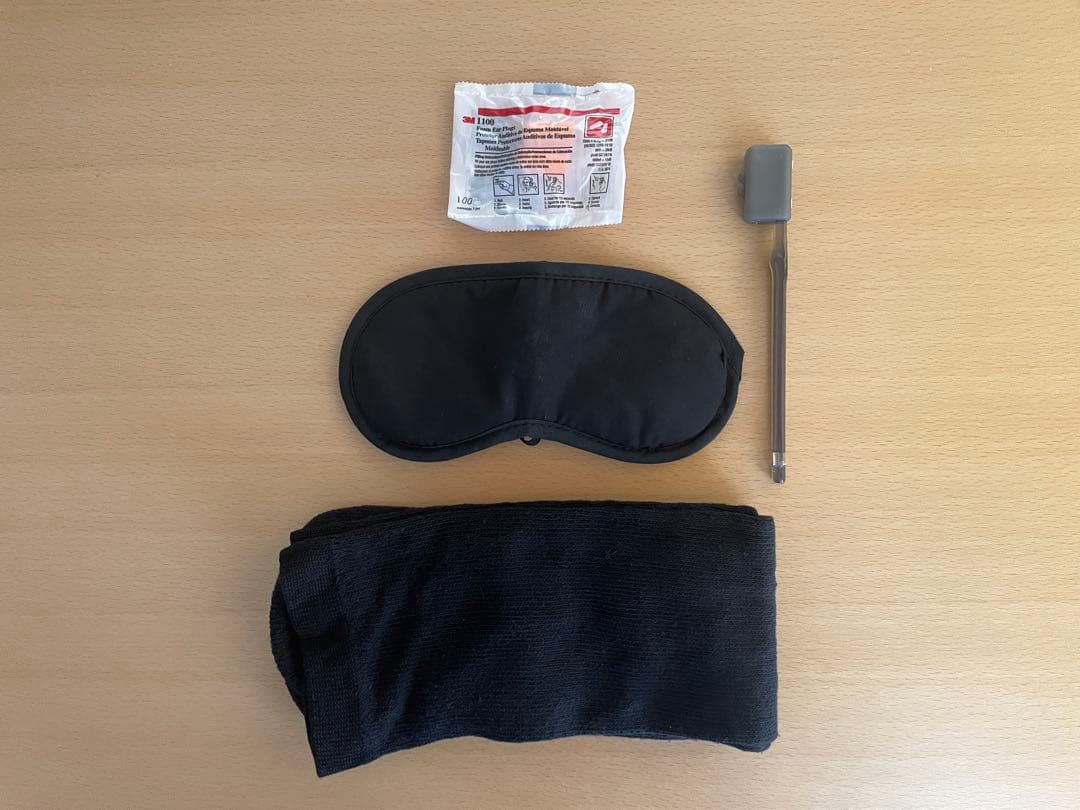 Marc NEWSONアメニティケース カンタス航空（ビジネスクラス用）の通販