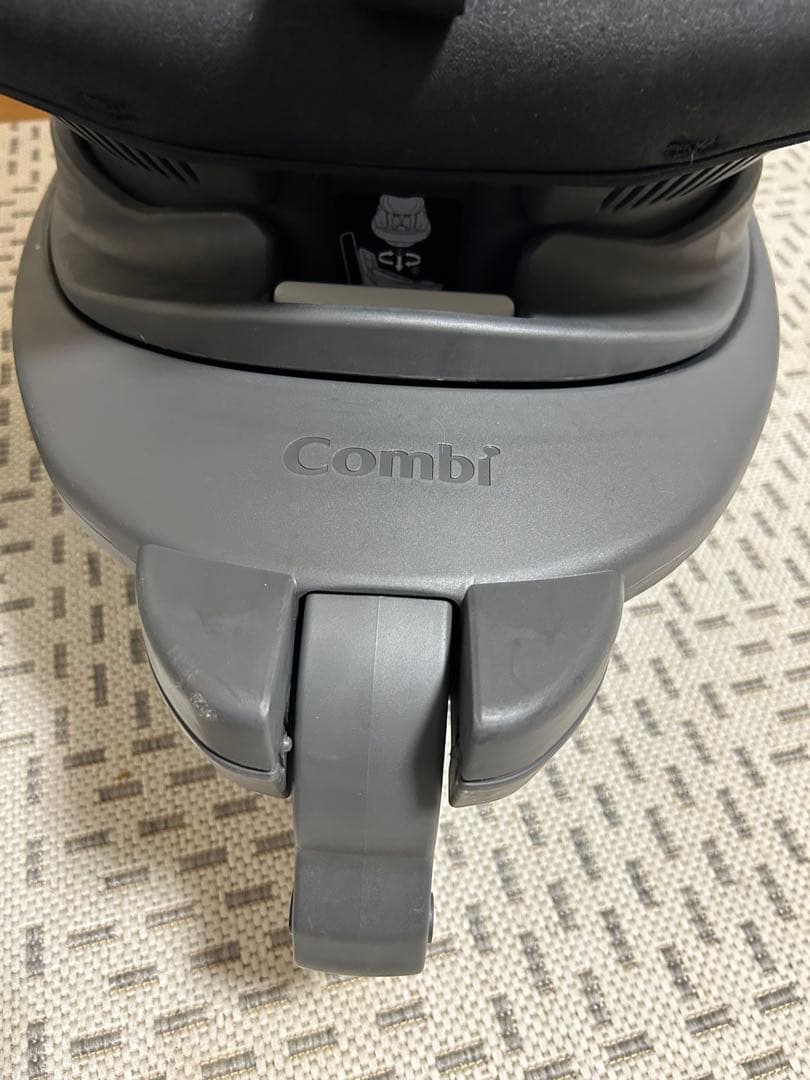 美品 コンビ THE S air ISOFIX エッグショック ZA-670
