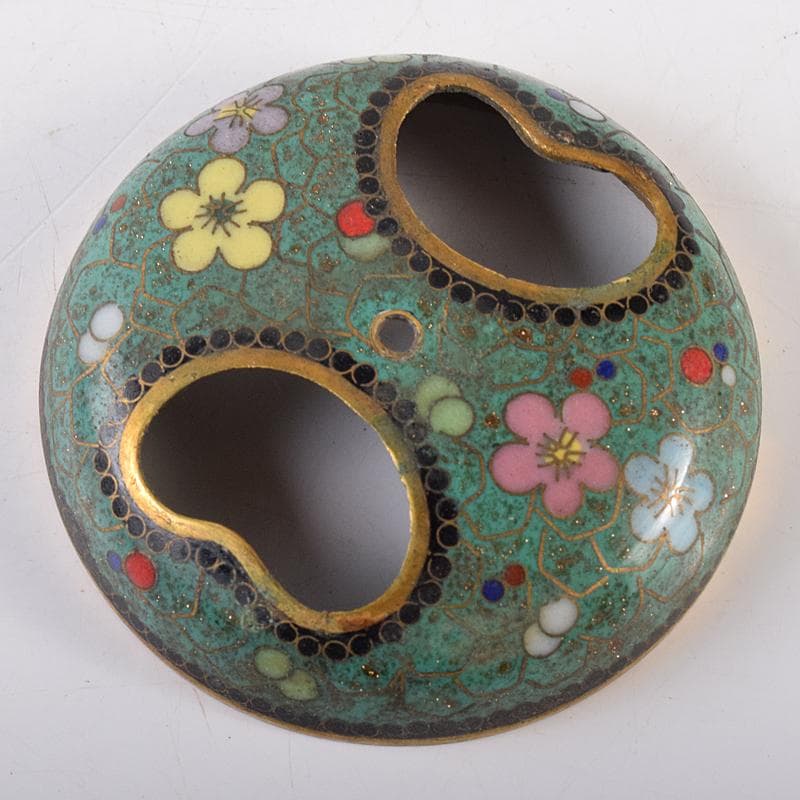 中国　古七宝琺瑯彩　花唐草文　三足蓋爐　香炉　M　R8546