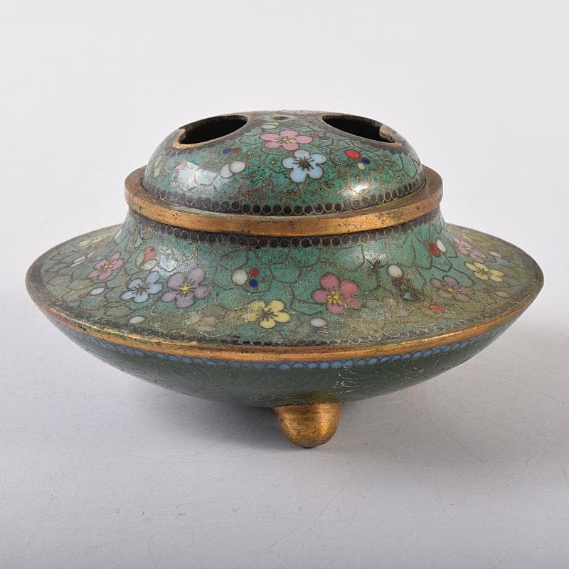 中国　古七宝琺瑯彩　花唐草文　三足蓋爐　香炉　M　R8546