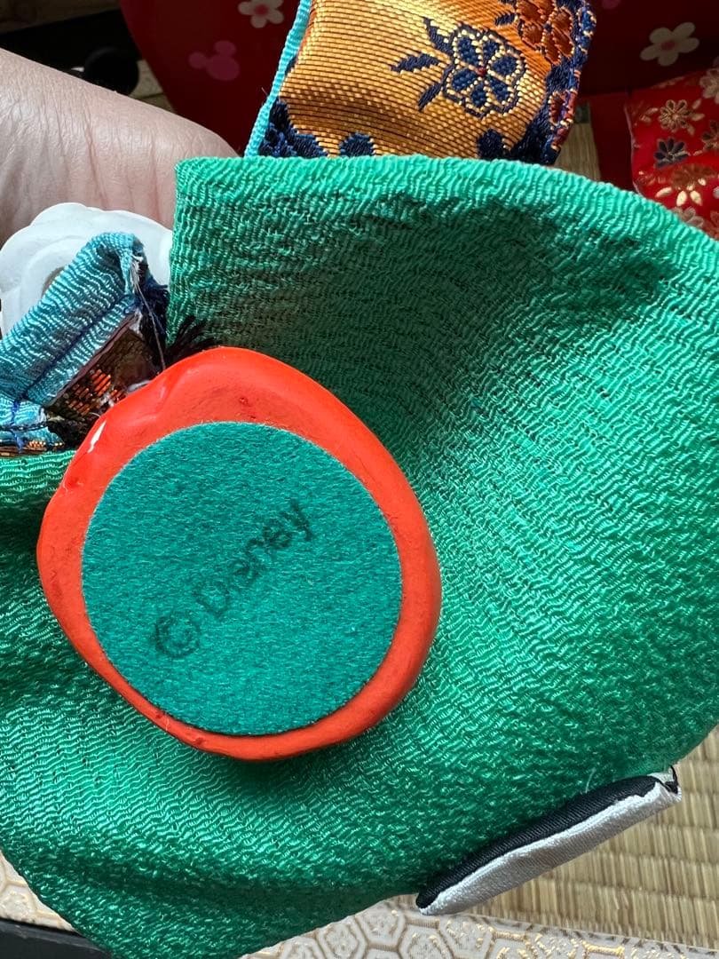 ミッキーミニー雛人形　吉徳大光　陶器製　ガラスケース付き