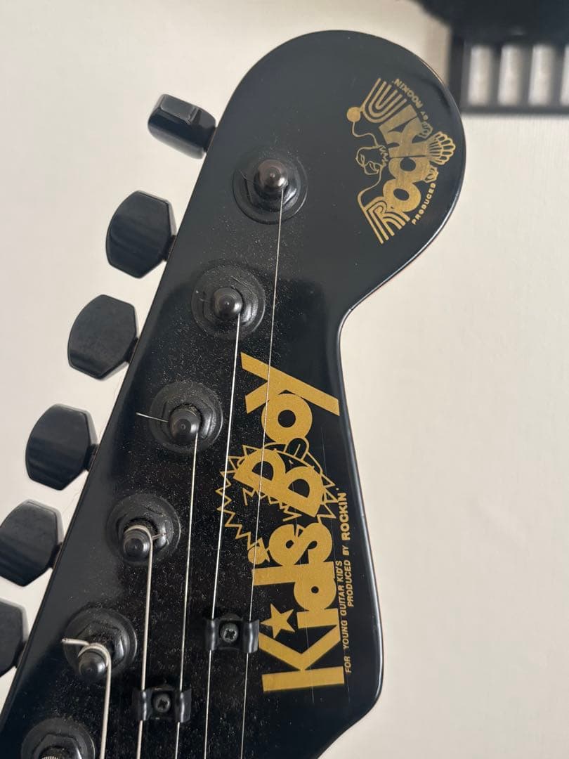 シャンク品】エレキギター ストラトキャスター ブラック Kids boy