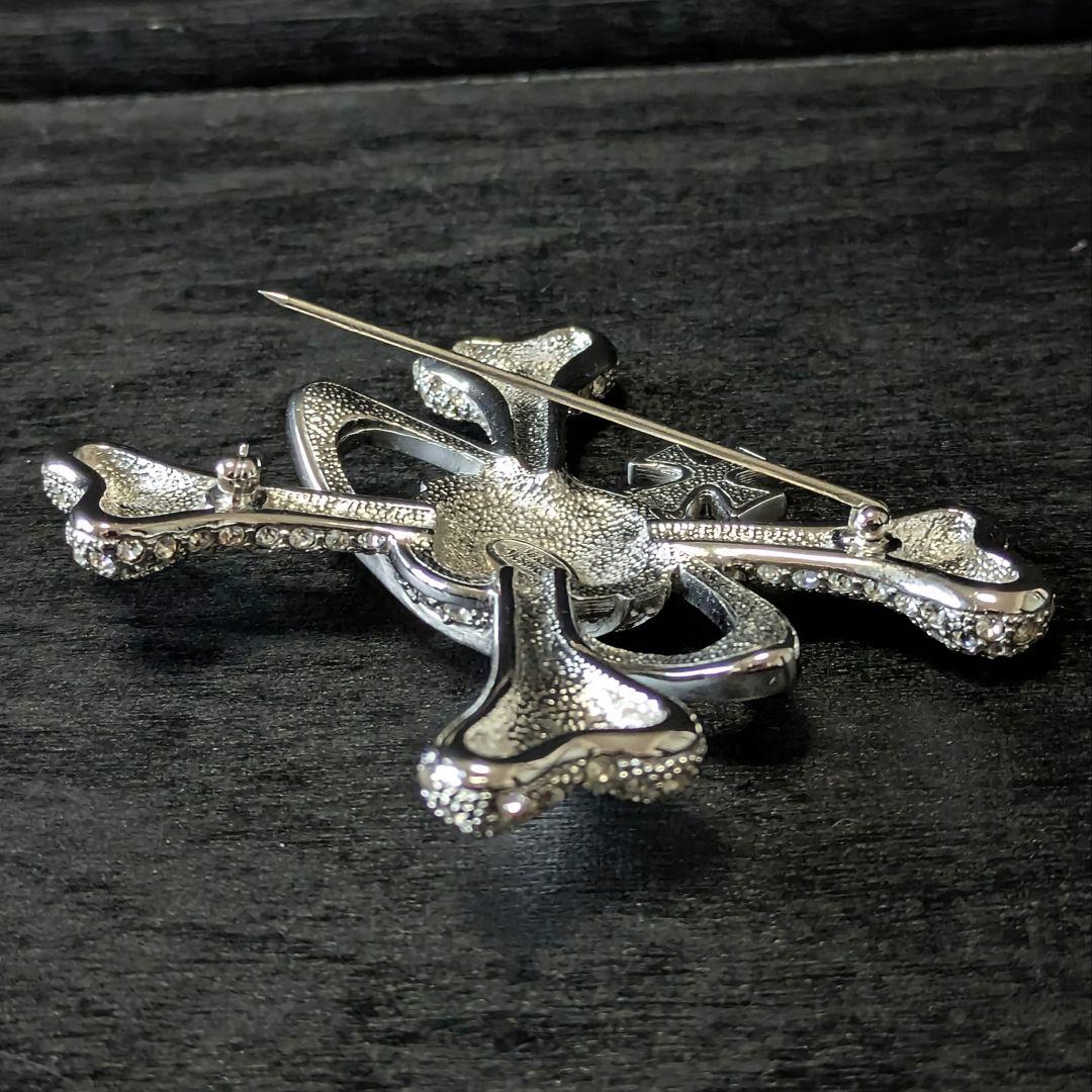 vivienne westwood パイレーツオーブ ラインストーン ブローチ