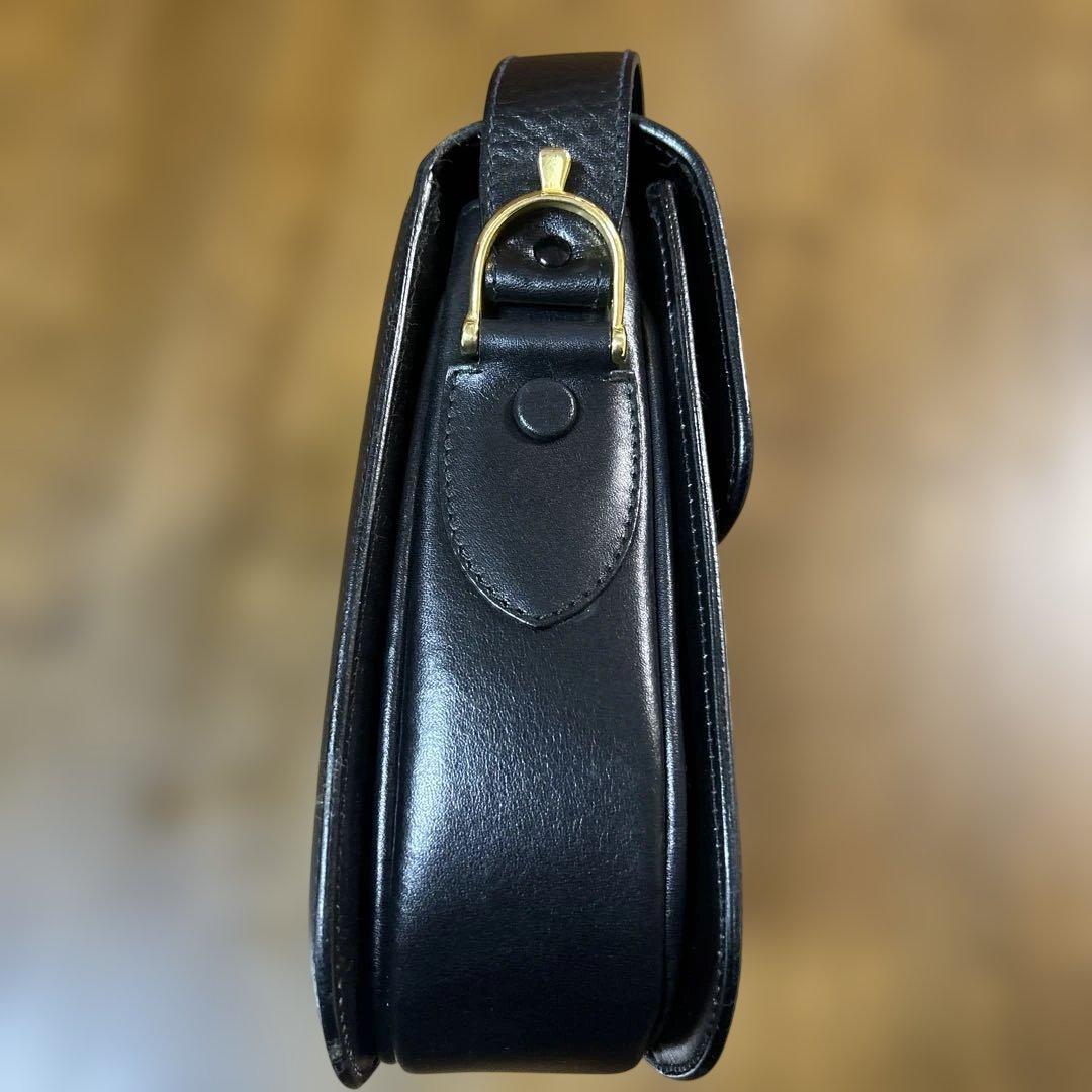 セリーヌ 馬車金具 ショルダーバッグ カーフレザー ブラック 黒色