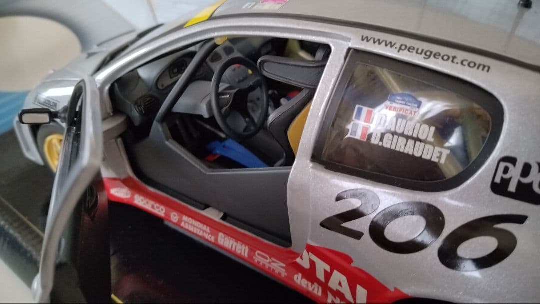 【SOLIDO】プジョー206 WRC（1/18）