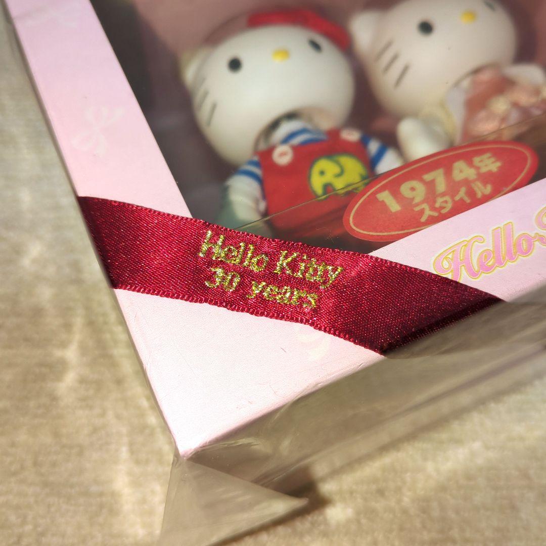 ハローキティ30周年フィギュアセット M109846957新 デザイン