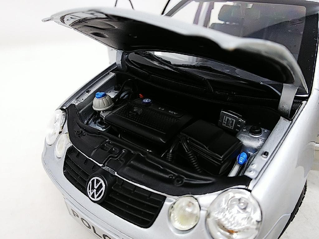 上海ディーラー特注品 ANSONアンソン製 1/18 フォルクスワーゲン・ポロ