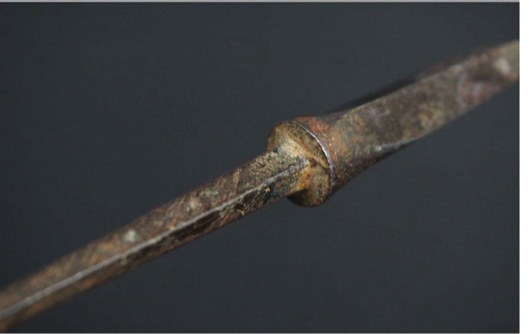 送料無料　室町後期～江戸初期　矢じり　矢尻　『スケミチ』銘　登録証不要 　①