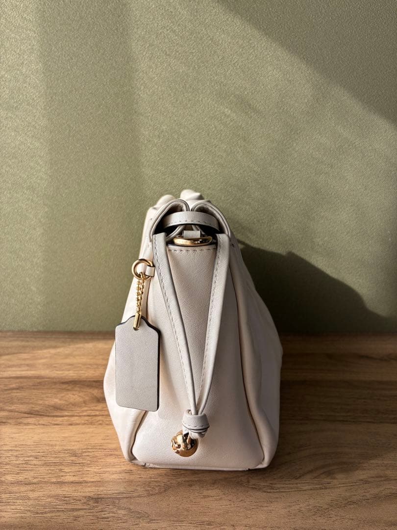 【しの様❤️専用】コーチ　フェイ　ドローストリングバック　現行品　ホワイト