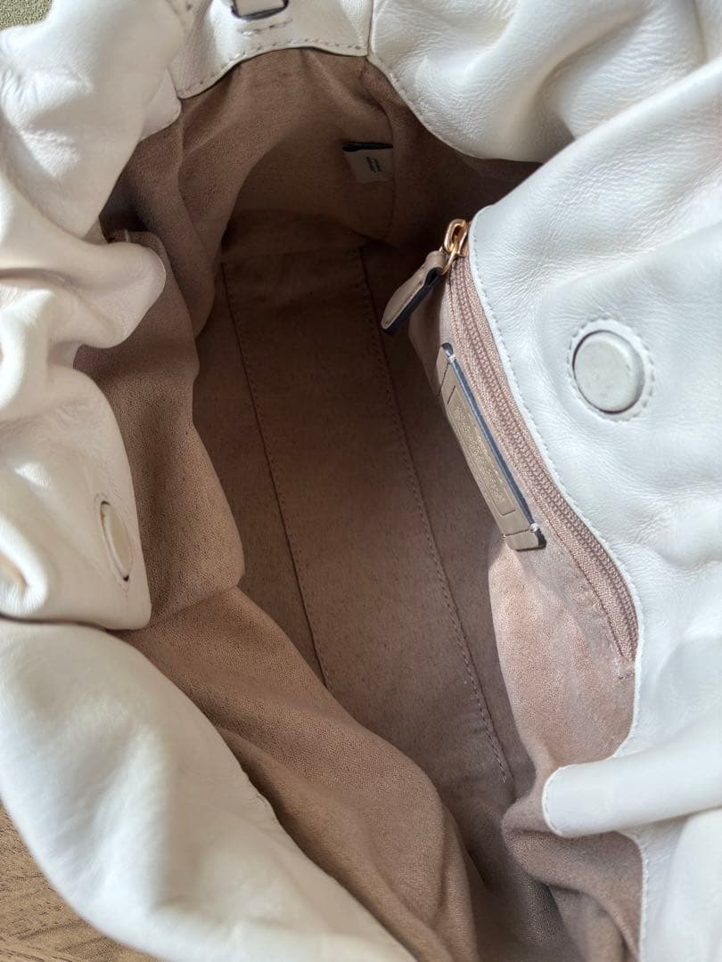 【しの様❤️専用】コーチ　フェイ　ドローストリングバック　現行品　ホワイト