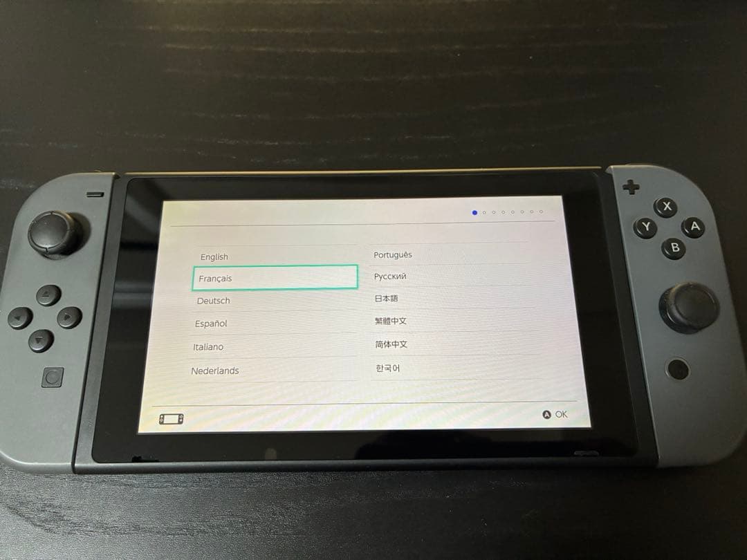 Nintendo Switch本体+Joy-Con+持ち運び用ケース