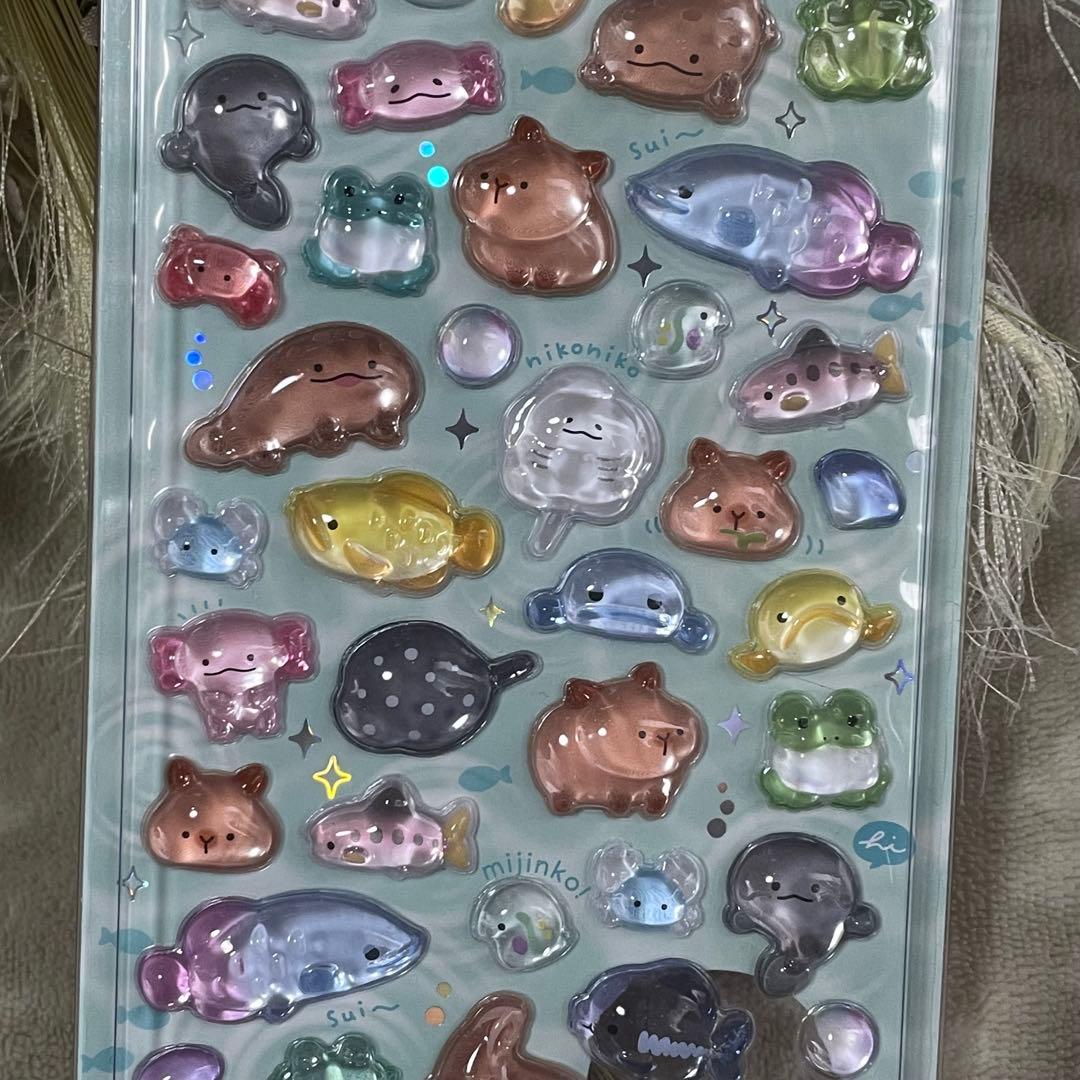 ひ*。様 水族館限定 クーリア 正規品 ボンボンドロップシール 4枚