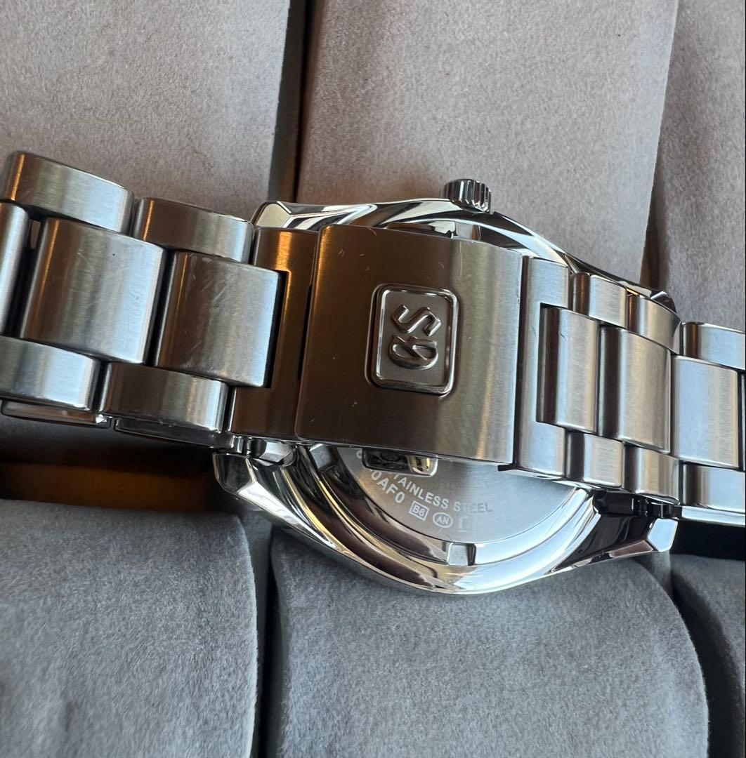 グランドセイコー GRAND SEIKO 40㎜ クォーツ　腕時計 SBGV