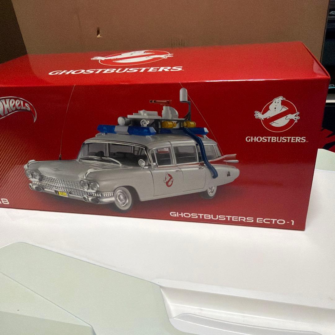 ミニカー Hot Wheels Ghostbusters Ecto-1