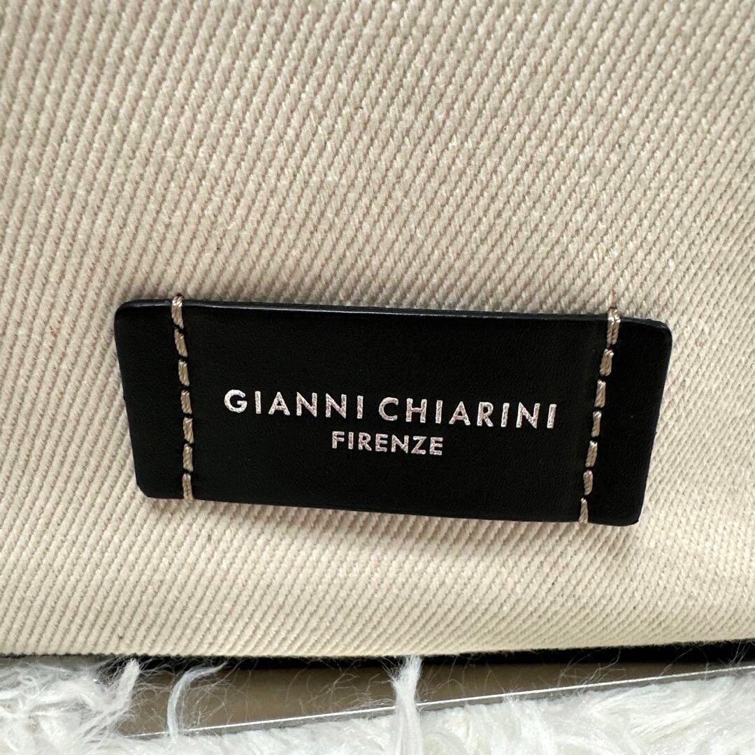 【美品】GIANNI CHIARINI ショルダーバッグ ブラック×ベージュ