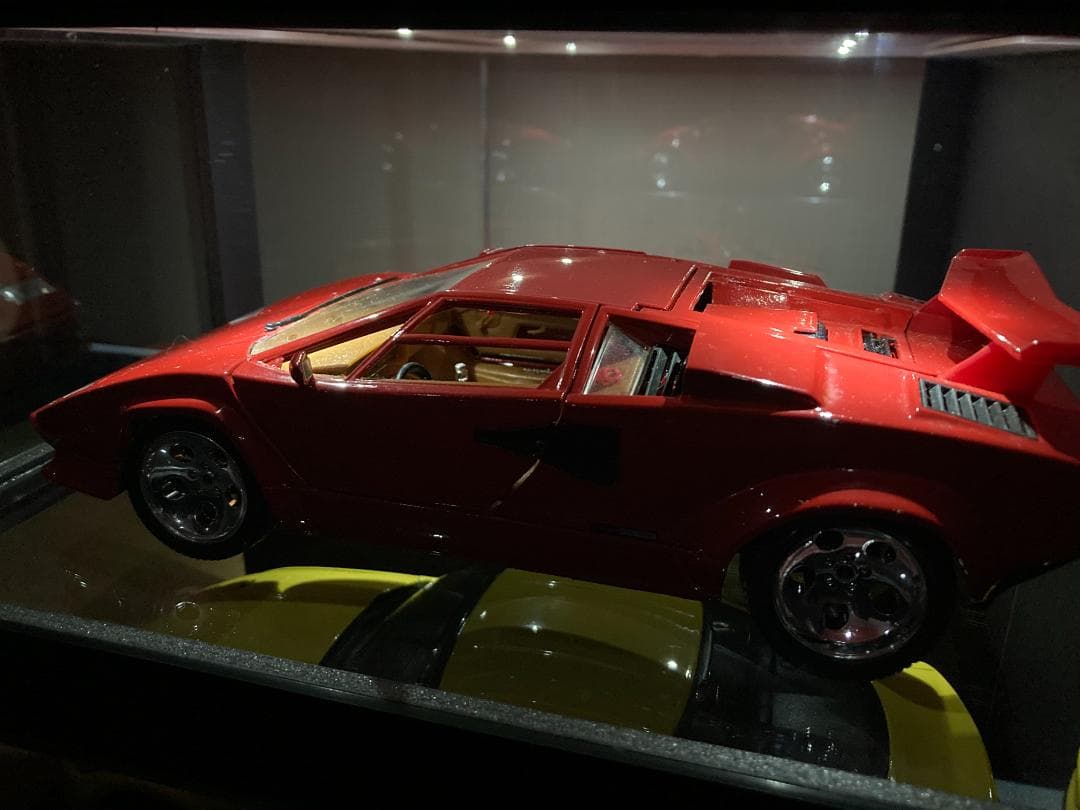 ミニカー用ジオラマ：1/18 ショールーム＆ガレージⅣ（吹き抜け2階タイプ）