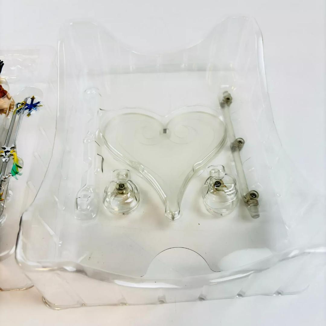 キングダム ハーツ III ロクサス・アクセル・シオ フィギュア