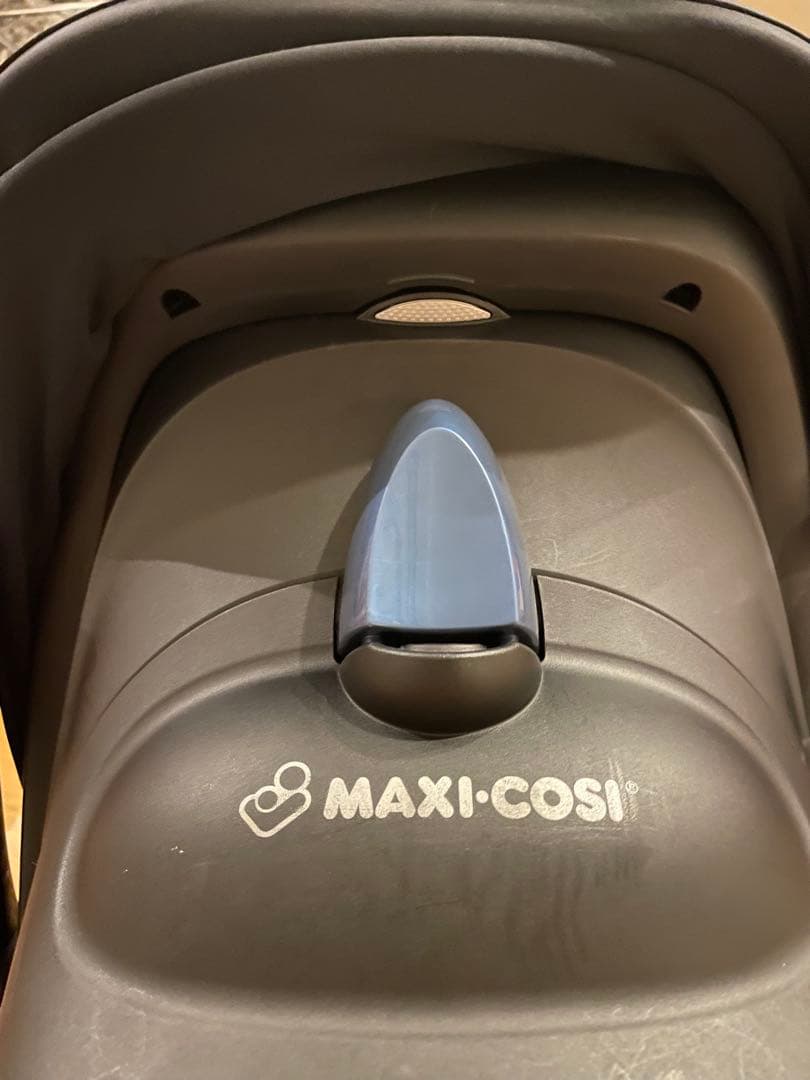 MAXI-COSI チャイルドシート　ベース付き