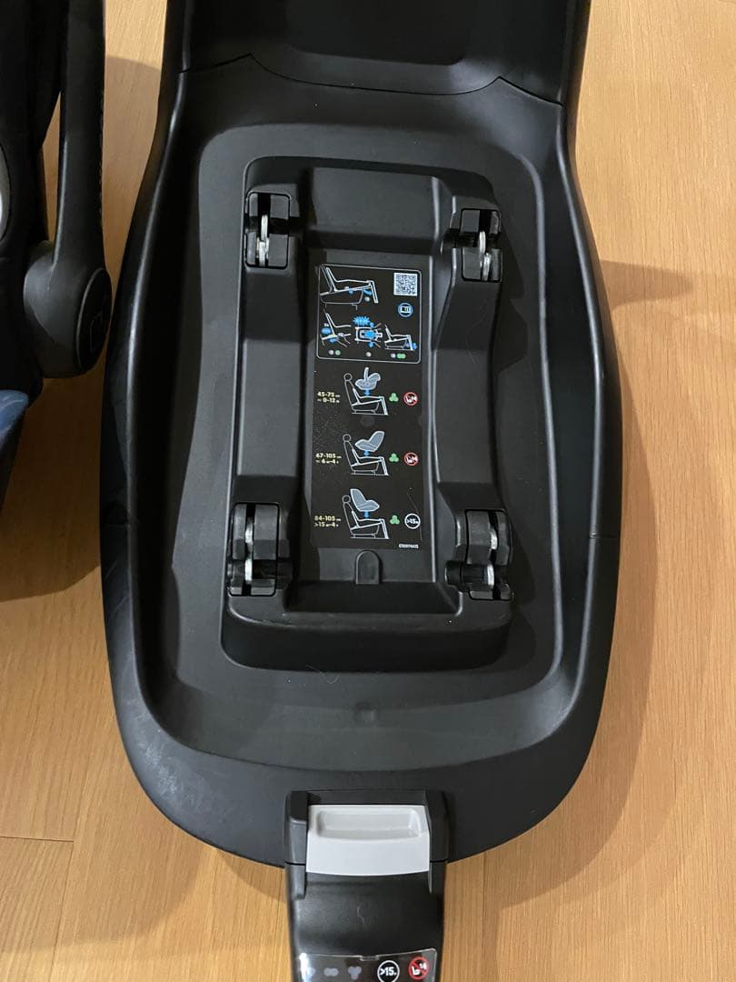 MAXI-COSI チャイルドシート　ベース付き