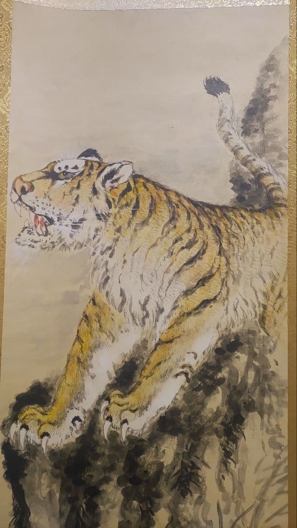 ご希望額まで値下げ～@孔雀・猛虎・滝鯉 いろいろ鳥獣画の肉筆掛軸3本セット