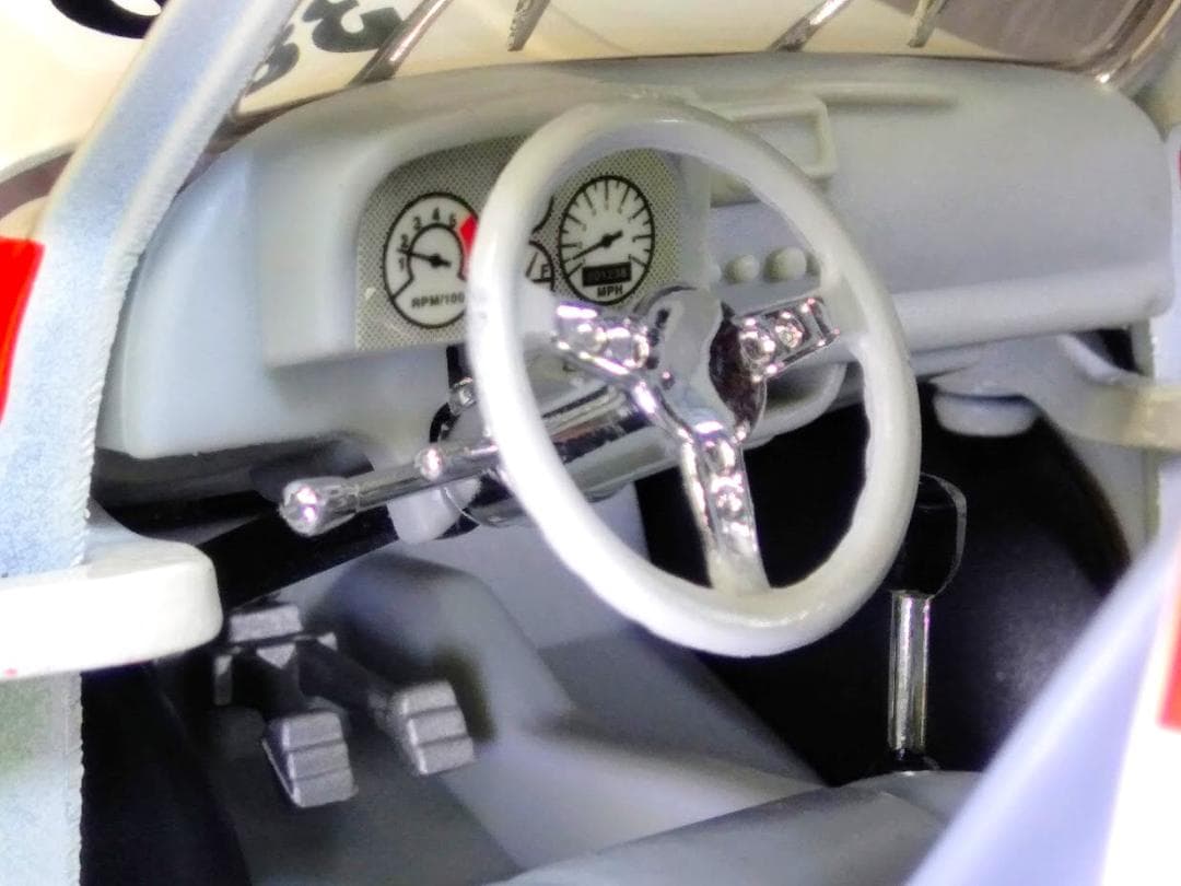 1/18 ロードシグネチャー 1963 フィアット アバルト 695SS