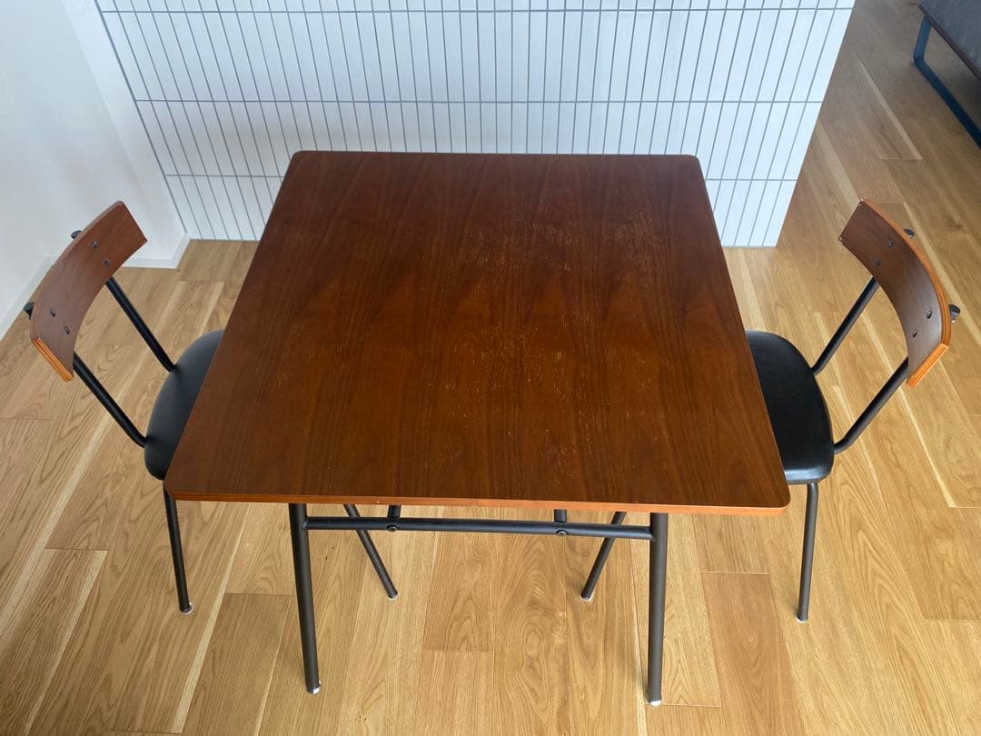 ニトリ　80×80 ダイニングテーブル