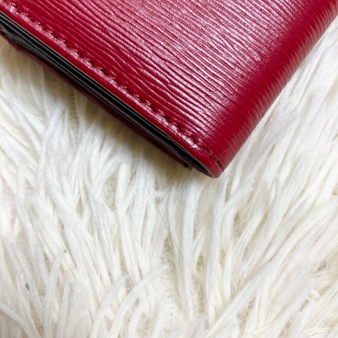 【新品同様】 ヴィヴィアン トリフォールド レター型 オーブ