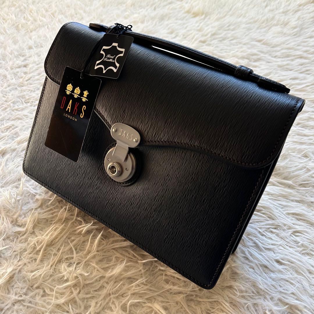新品未使用　DAKS 本革　レザー　黒　セカンドバッグ　クラッチ　ダレス　日本製