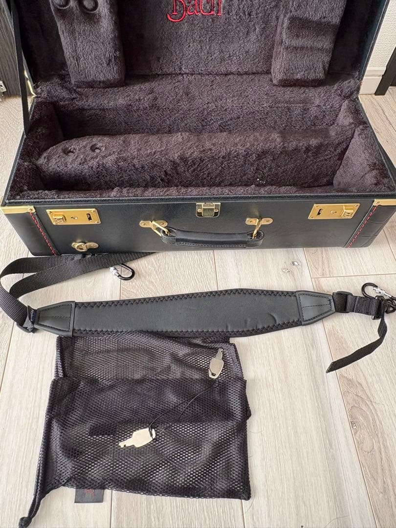 Bach 純正トランペットケース