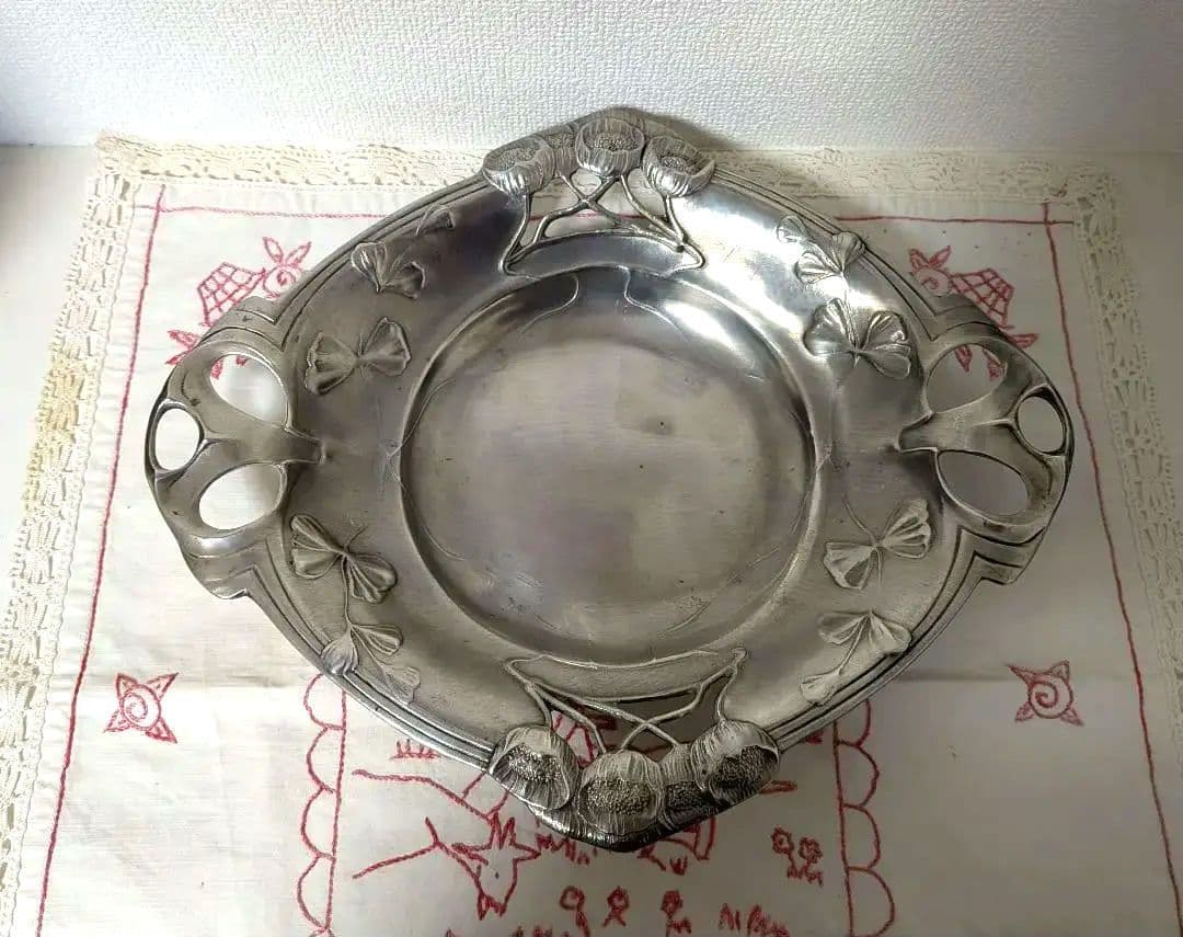 AUSTRIA 持ち手付きボウル トレー 皿 ポピー柄 透かし ピューター製