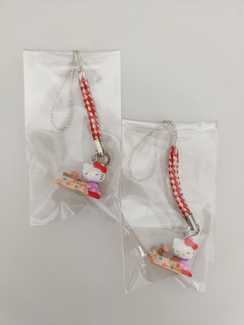 ハローキティ ストラップ 2個セット - メルカリ