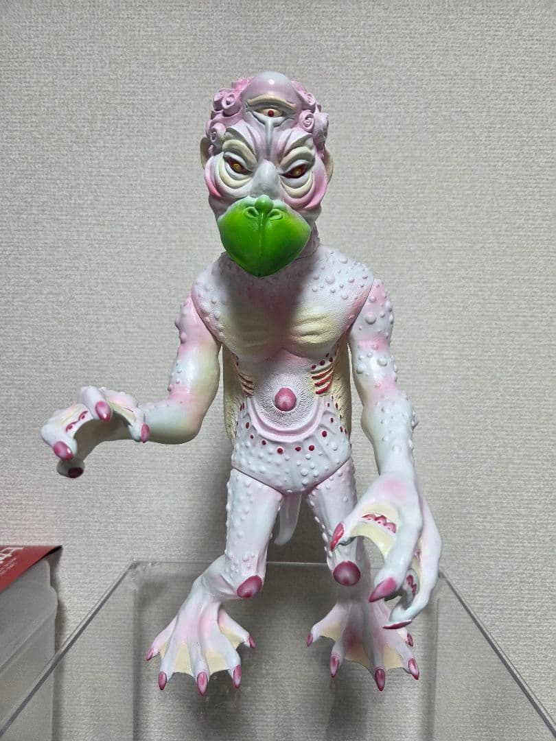 シカルナ工房 渇覇（カッパ）いちご　インディーズソフビ