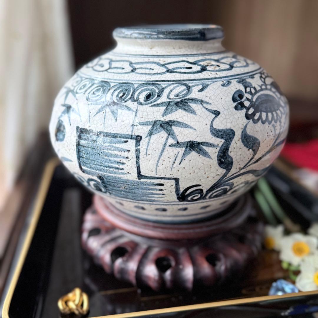 2332様感謝‼️新春の渾身リリース‼️大陸の息吹‼️門外不出愛蔵品李朝　染付壺1客