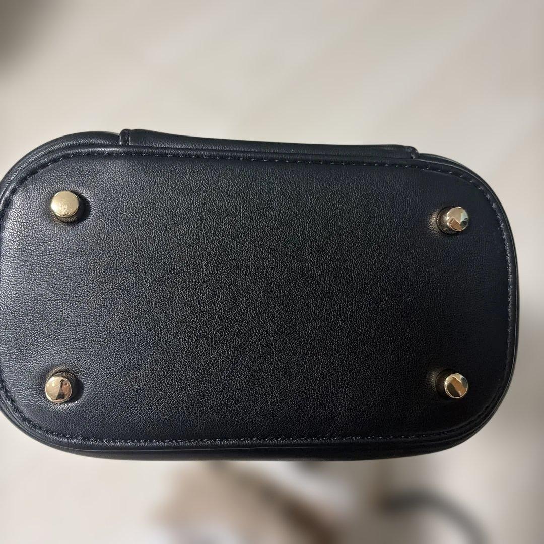 ランダ　2WAY リボンチャームキルティングバニティバッグ