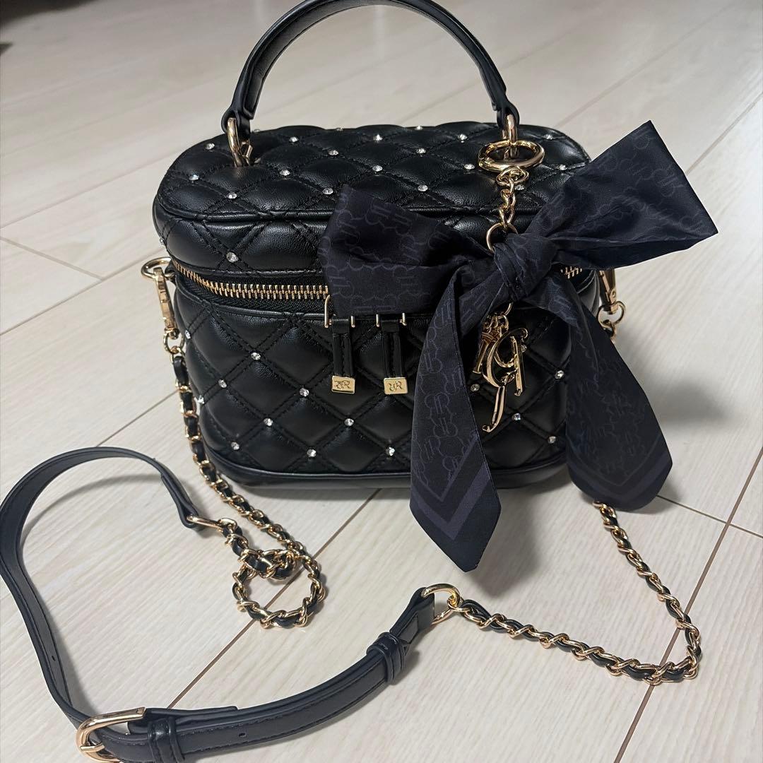 ランダ　2WAY リボンチャームキルティングバニティバッグ