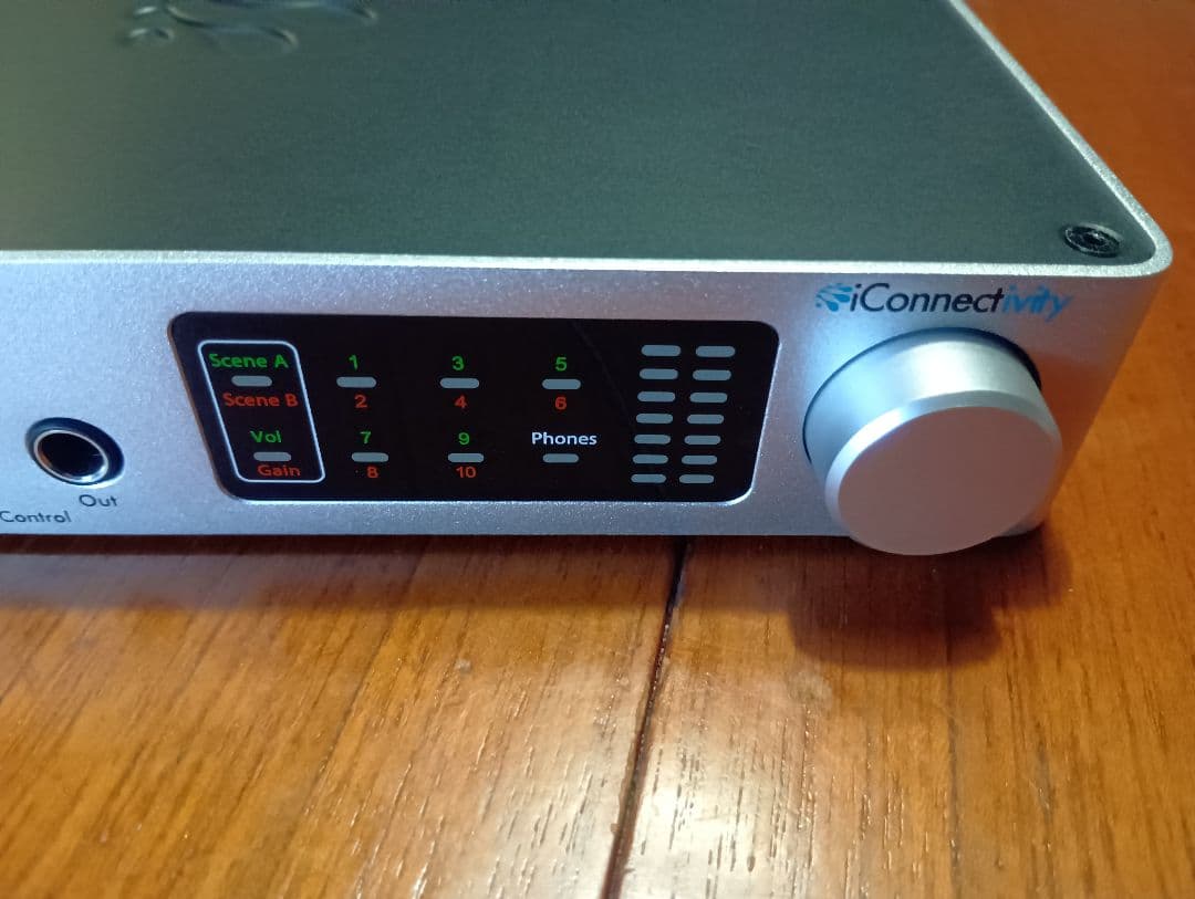 生産終了品】iConnectivity PlayAudio12 （マニュピ用）