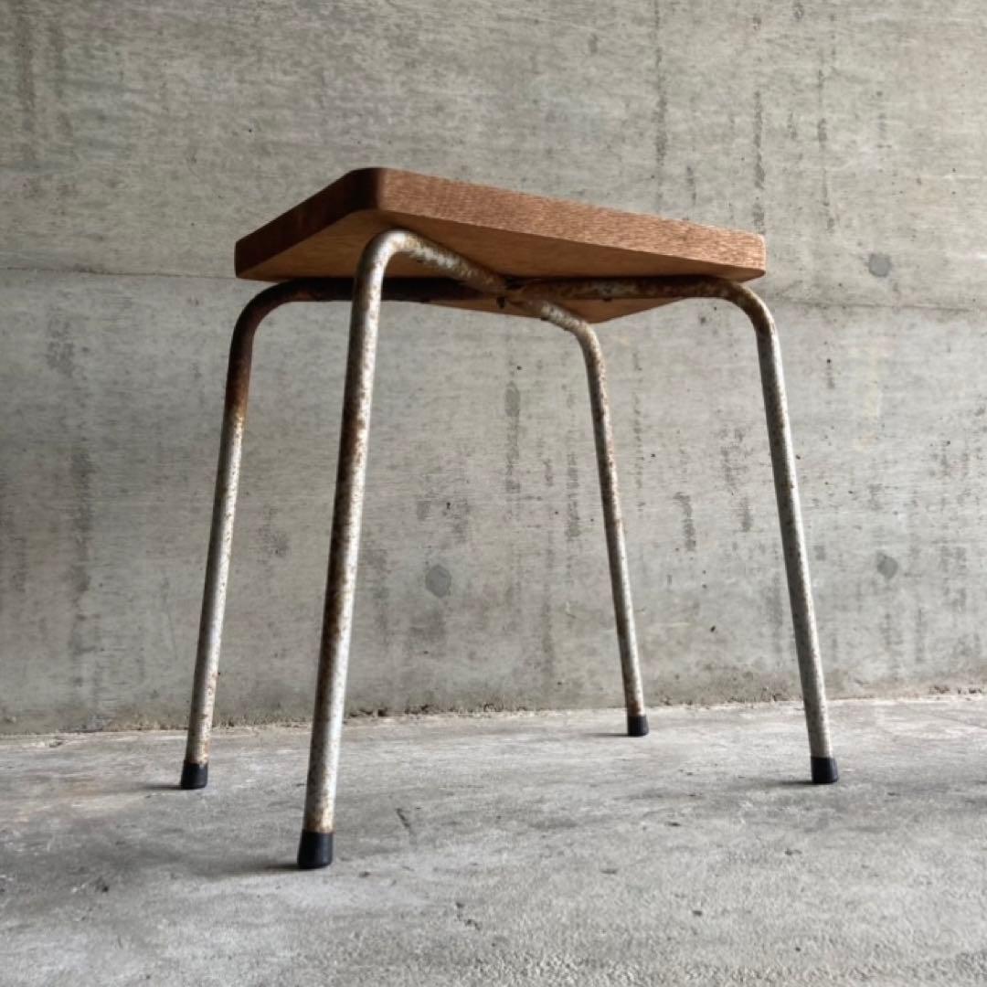 古いスツール チェア 椅子 サイドテーブル 置物台 木製 鉄製 アイアン レトロ