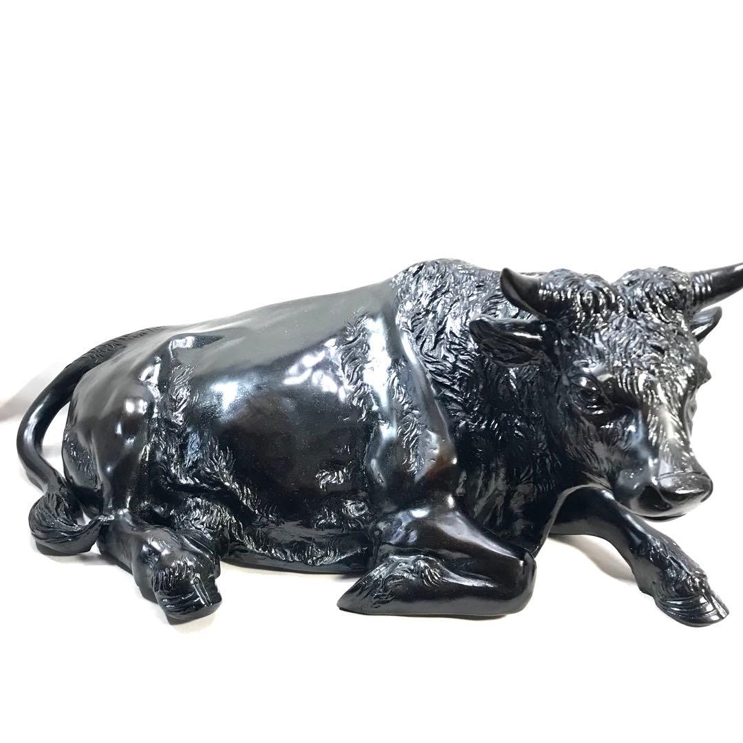 純一郎作青銅製重さ30キロ牛の置物
