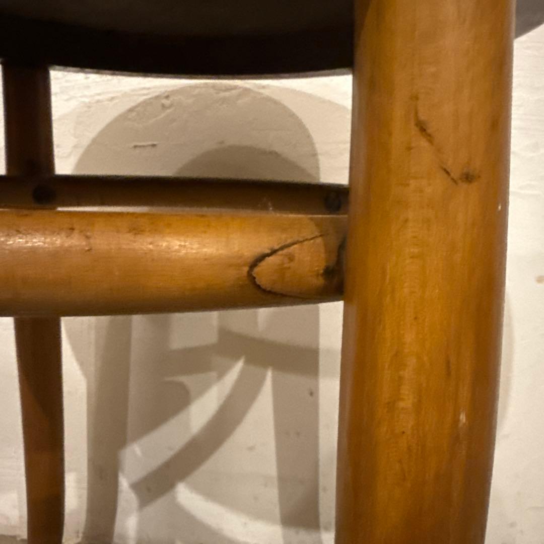 ヴィンテージ　ラウンドスツール　ベントウッド　座面装飾