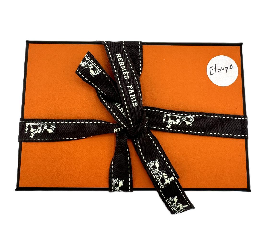 新品未使用/エルメス/HERMES/カルヴィデュオ/エトゥープ【入手困難色】